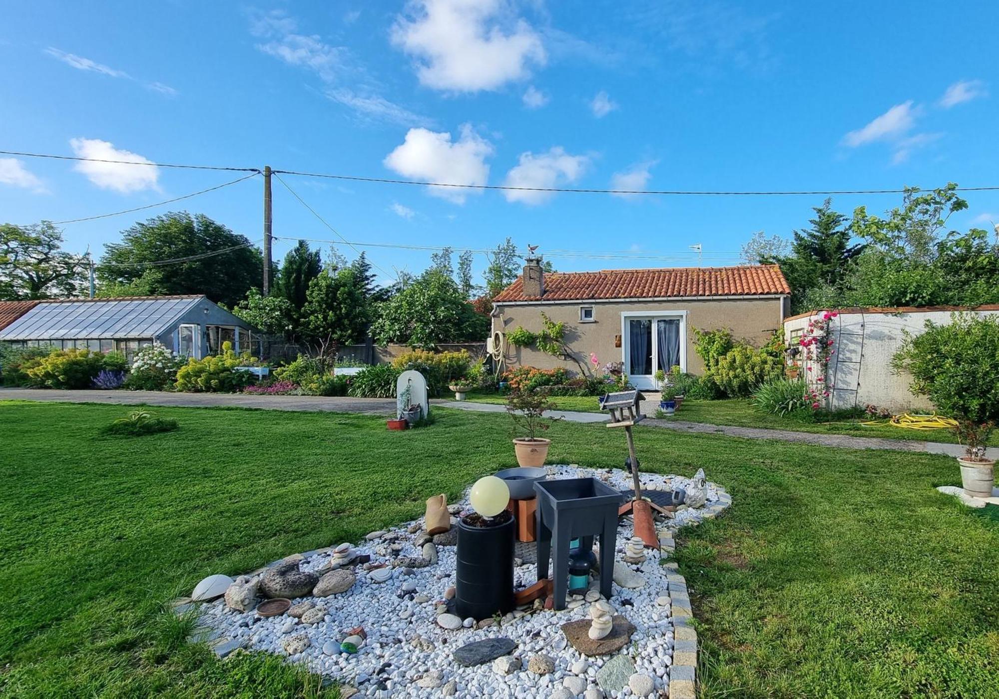 Bed and Breakfast Brigitte Et Franck Triaize Екстер'єр фото